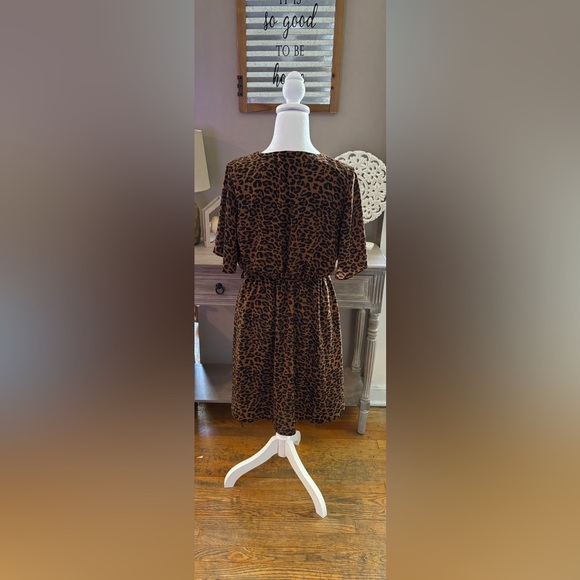 Time and Tru Cheetah Dress - Picture 3 of 8